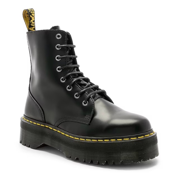 Dr. Martens Shoes - Platform Dr. Martens